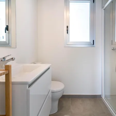 Vb Grecia - 3 Bdr With Sea Views Apartment *